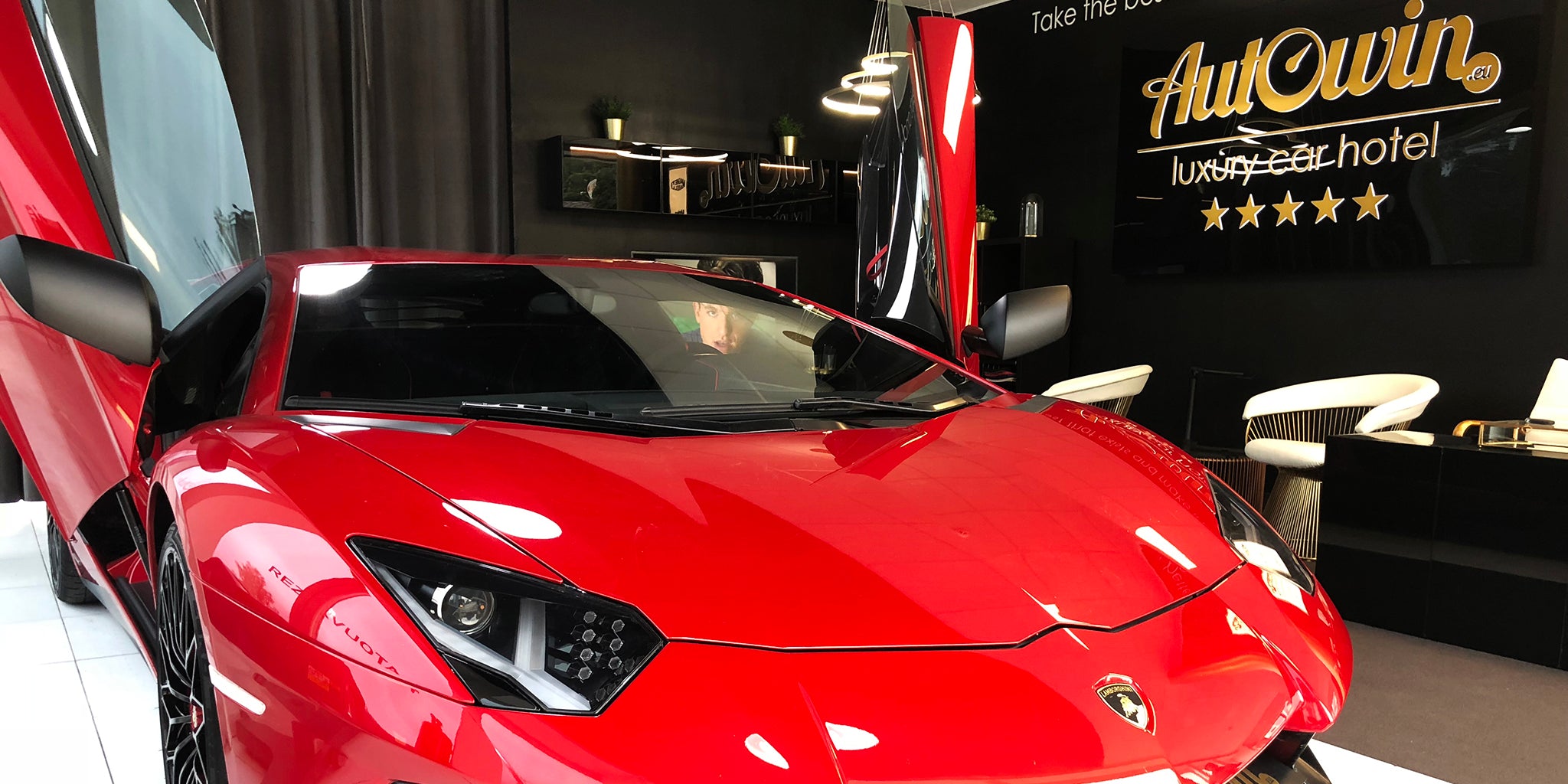Lamborghini Aventador - AutoWin Office