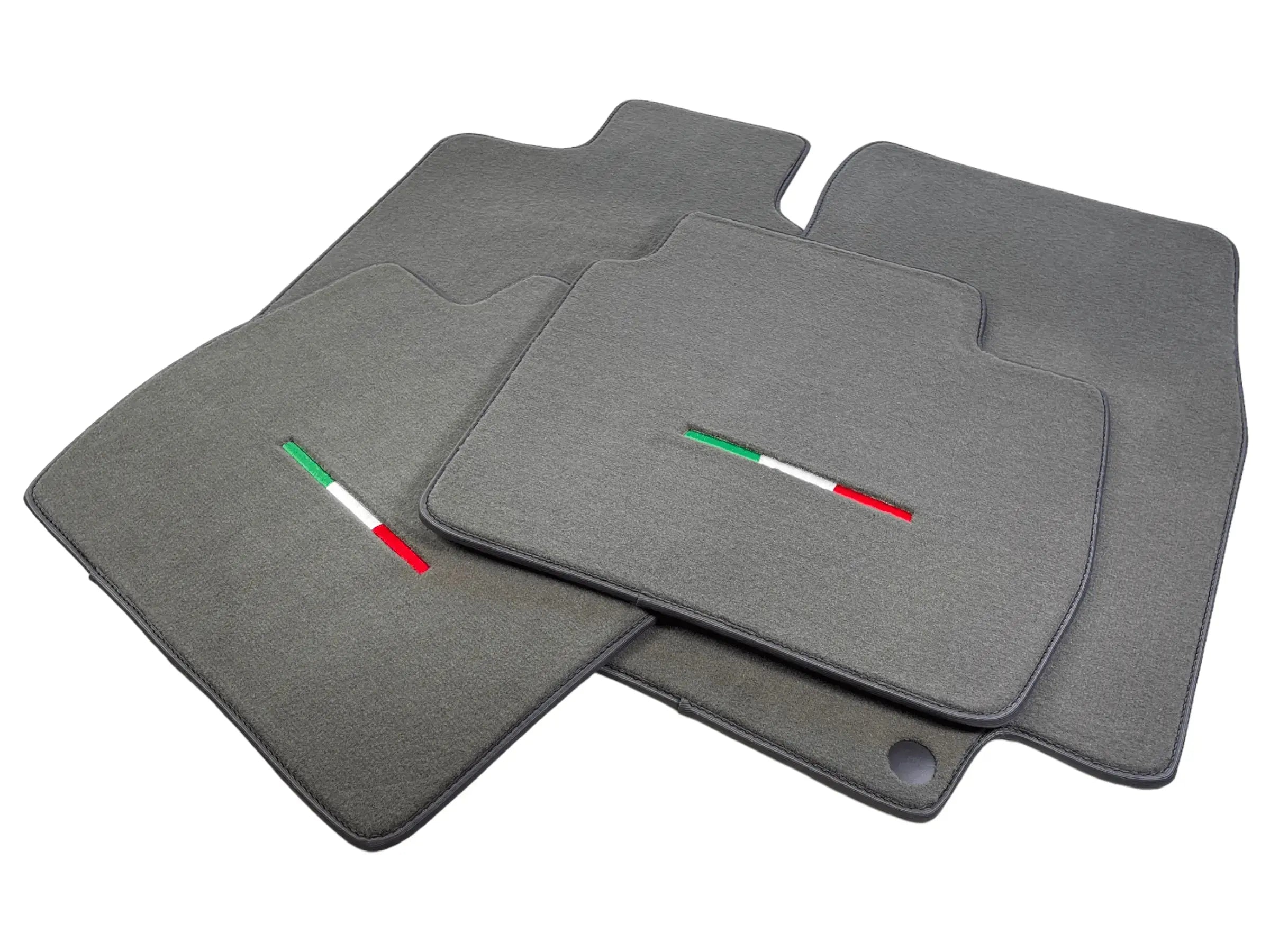 Gray Floor Mats For Maserati GranTurismo MC (2009-2010) IT Edition - AutoWin