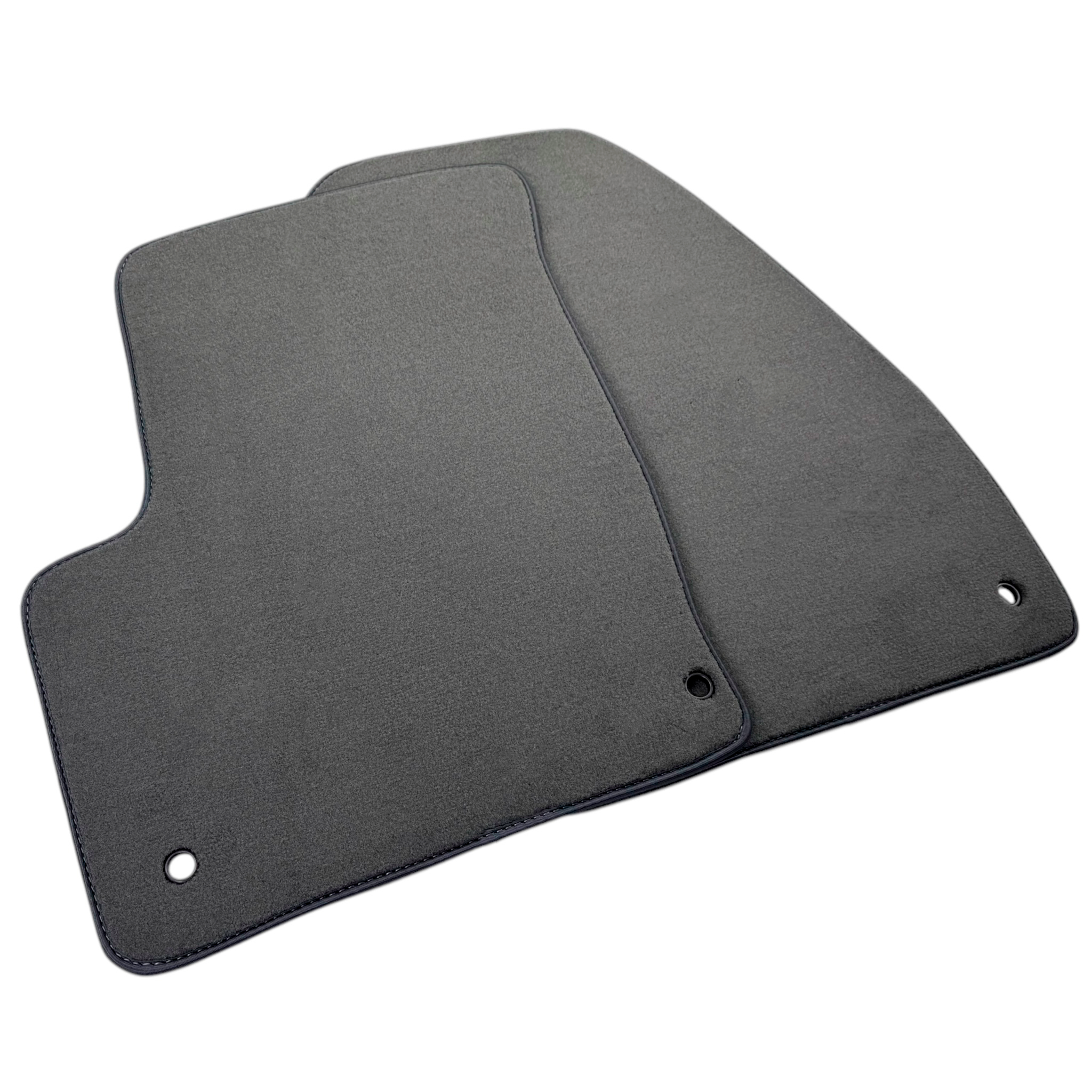 Gray Floor Mats for Chevrolet Malibu 5th Generation - Sedan (1997-2005) | AutoWin