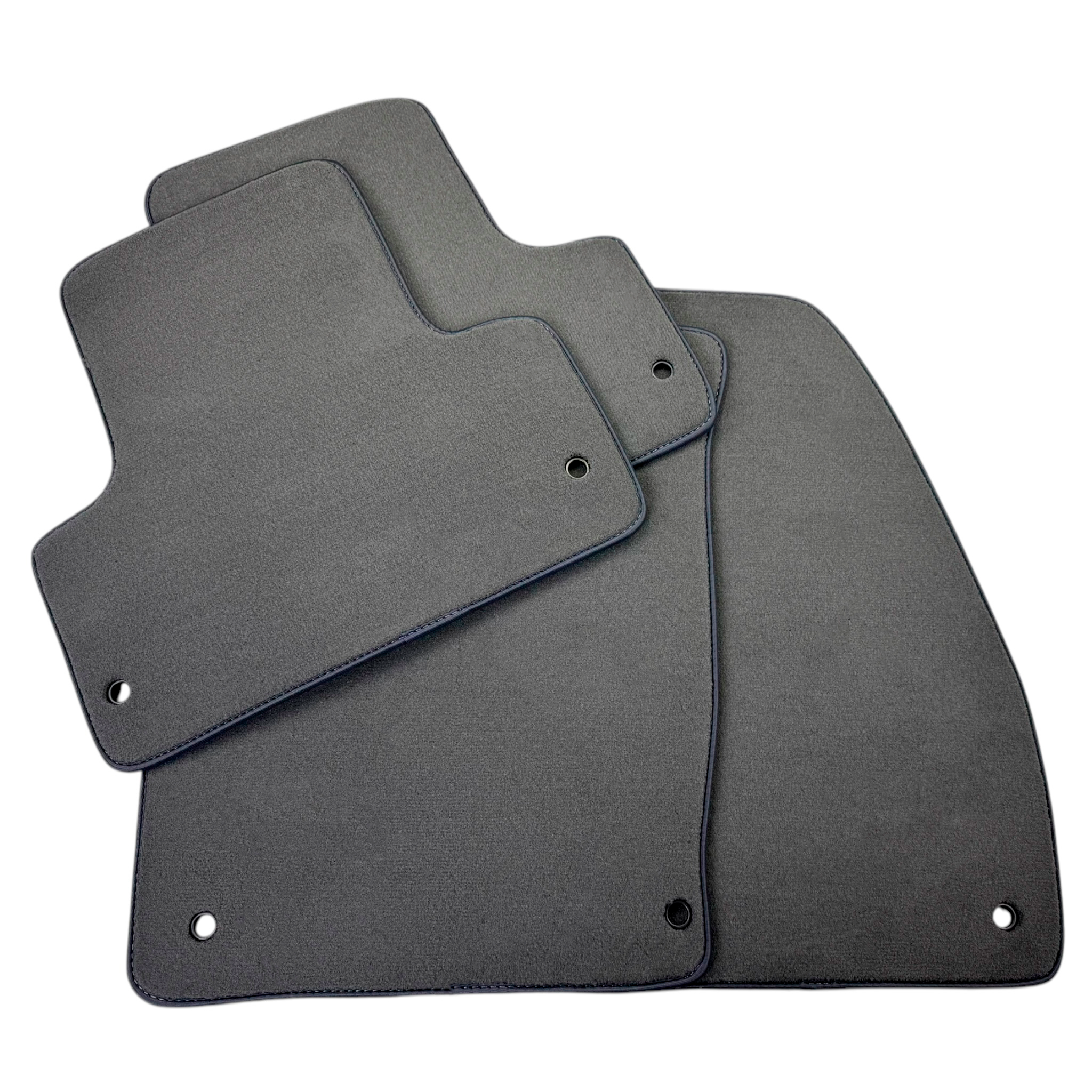 Gray Floor Mats for Chevrolet Malibu 5th Generation - Sedan (1997-2005) | AutoWin