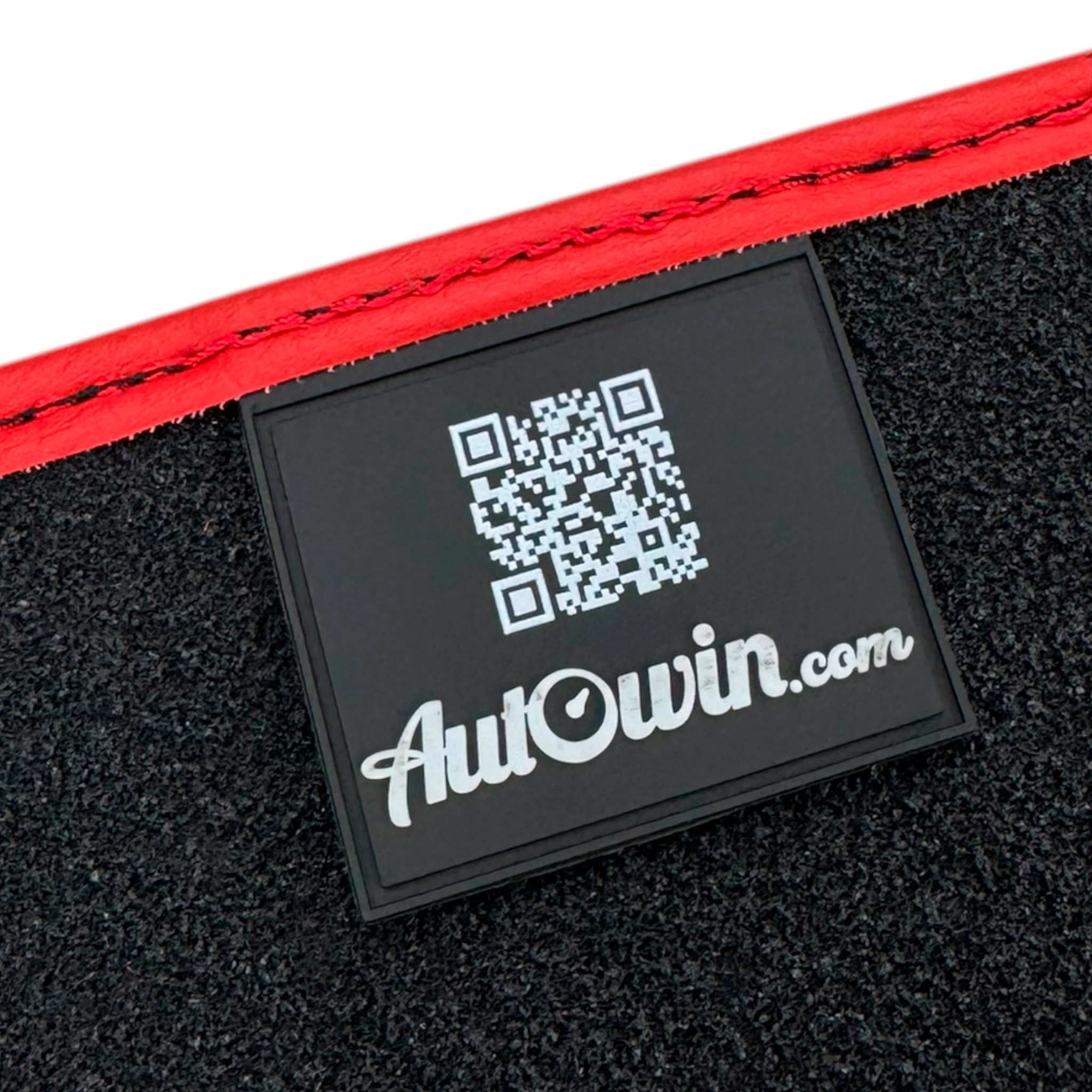 Red Floor Mats for Jeep Grand Cherokee WK (2005-2010) | AutoWin