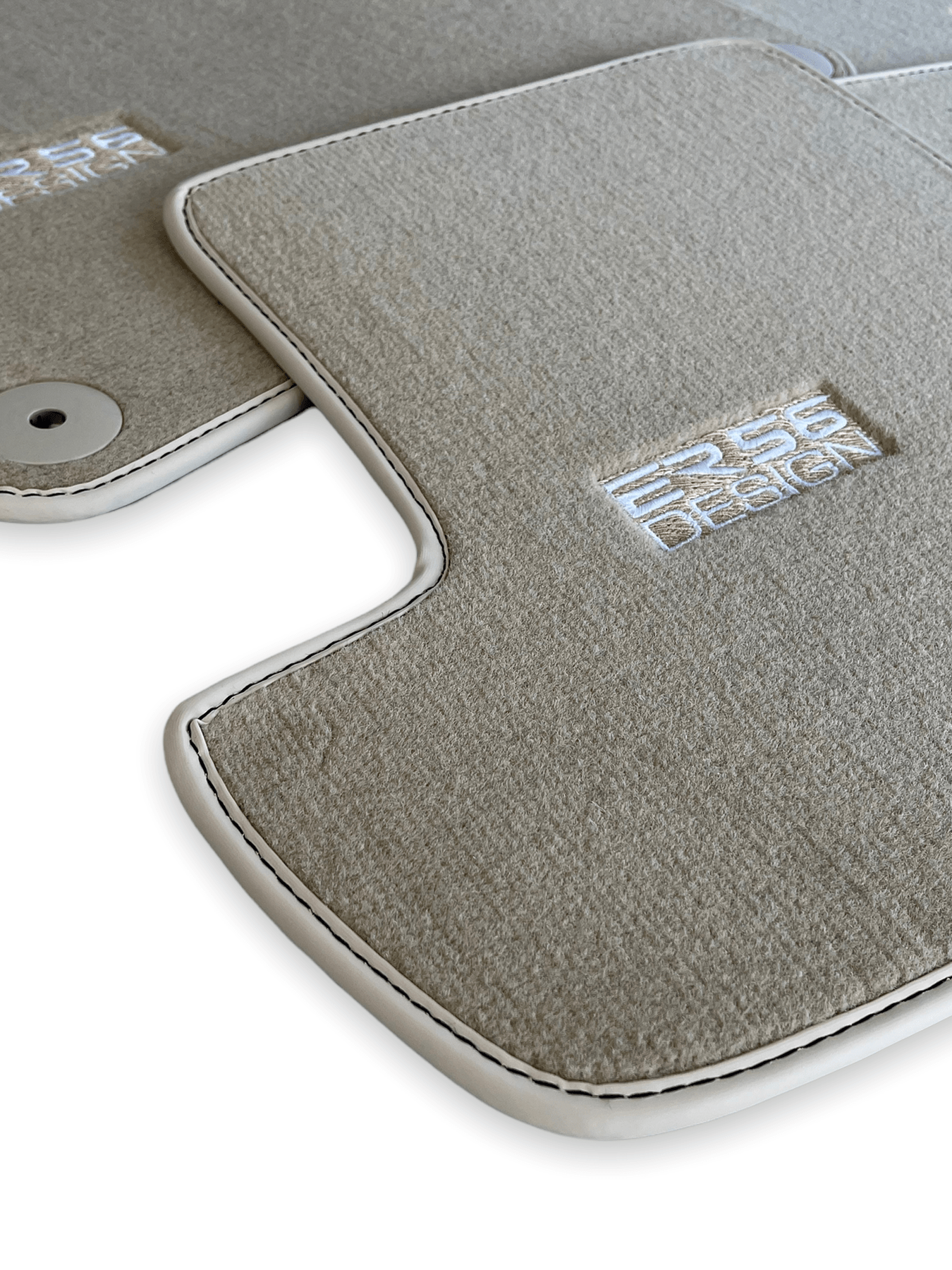 Beige Floor Mats for Porsche Cayenne (2010-2018) | ER56 Design - AutoWin