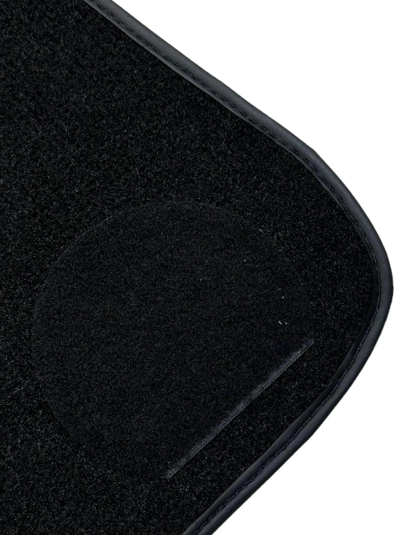 Black Floor Mats For BMW 3 Series G20 Set Perfect Fit