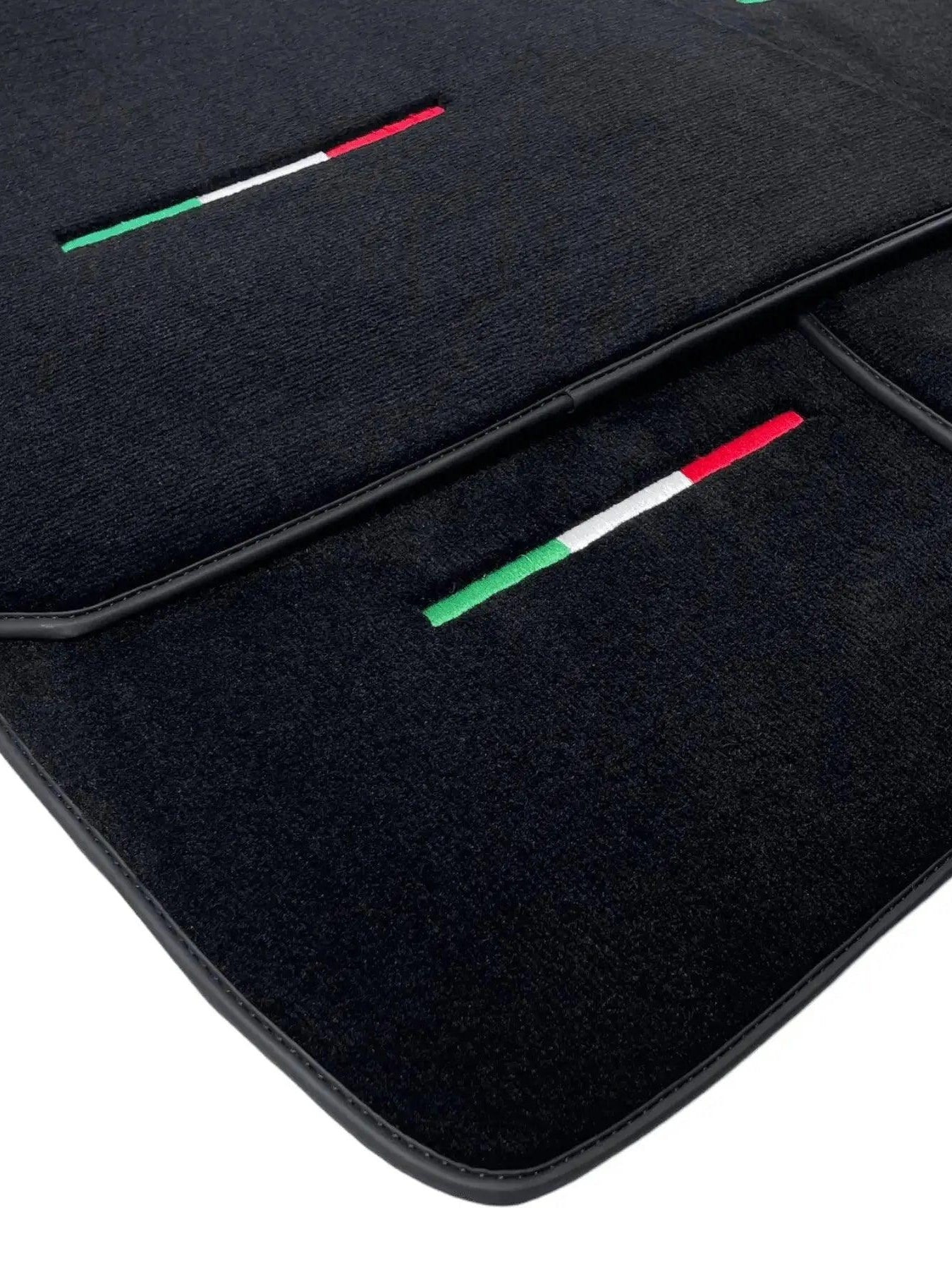 Black Floor Mats For Maserati Coupé (2001-2007) Italy Edition - AutoWin