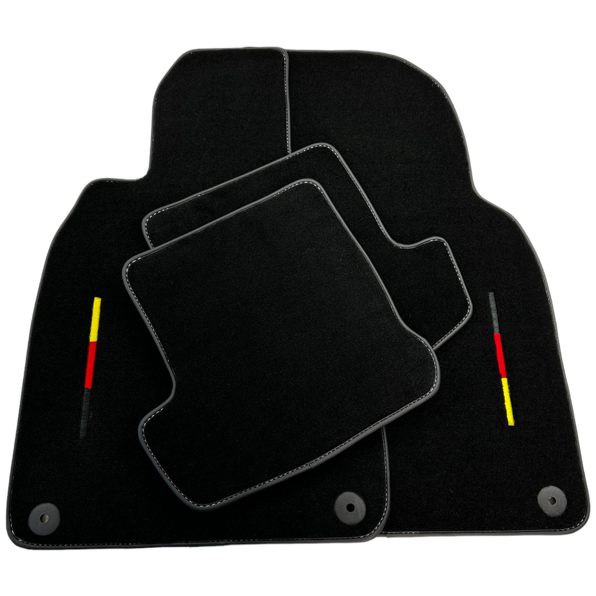 Black Floor Mats for Porsche Cayenne (2003-2010) - AutoWin