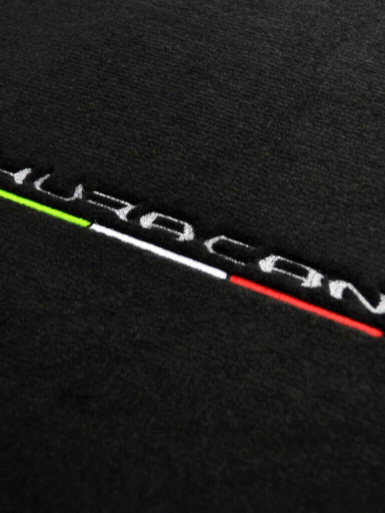 Floor Mats for Lamborghini Huracan With Italian Flag and Huracan Logo - AutoWin