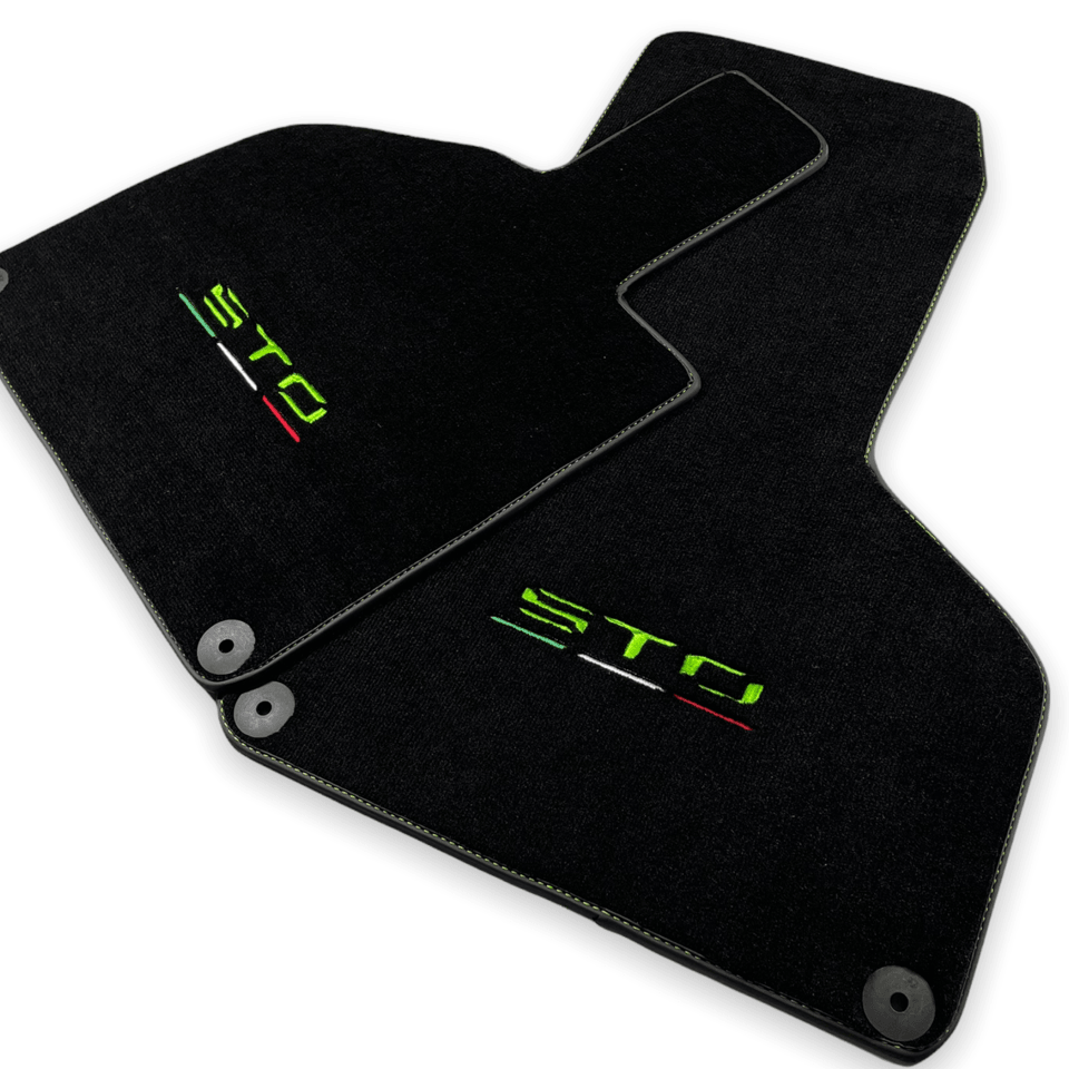 Floor Mats for Lamborghini Huracan With STO Logo - AutoWin